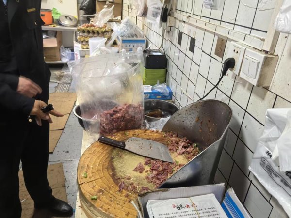 世界杯全球運(yùn)動(dòng)用品供應(yīng)平臺(tái) 豬肉冒充驢肉、開設(shè)“幽魂外賣”…